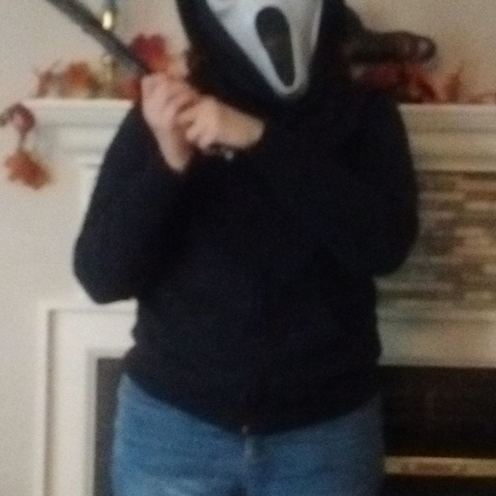 Meet your Posher, Renee ren